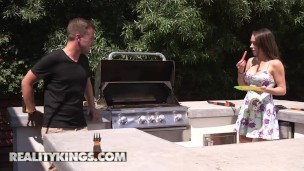Reality Kings - Party planer Ashly Anderson gets a BIG TIP