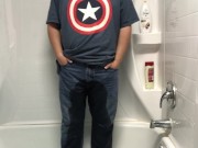 Relaxing Tub Pee