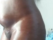 Ebony babe playing after s shower