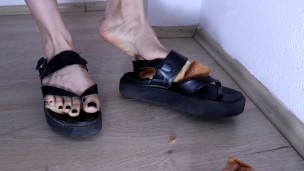 Bread Crush with Black Platform Sandals
