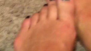 Clip of my pretty feet with a fresh pedicure