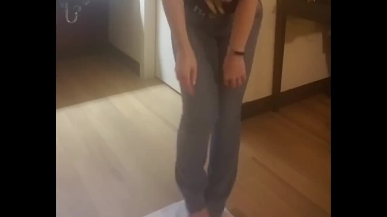 Pee Desperation and Jeans Wetting - Free Sex Video - RedTube