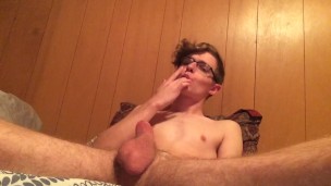 Young twink jerks off eats cum