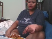 BBW mukbang and rambling (sorry if the sound isn't syncing)