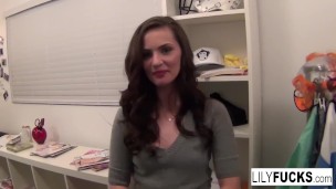 Squirting Christmas moments with sexy Lily Carter