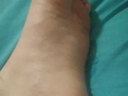 Dribbling cum all over my foot
