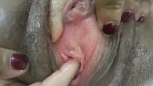 Michelle show pee hole