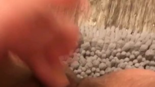 Watch me finger my pussy till i squirt