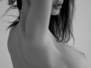Steve shaw photographie Emily Ratajowski pour treats magazine