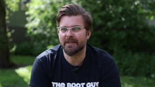 Shorts and boots?|ASK THE BOOT GUY | #008 |