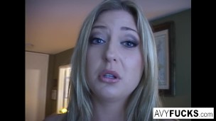 Lauren and Joey stop by to have a threeway with Avy