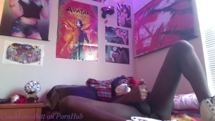 Cosplay Trap Fucks Her Pussy and Takes the Knot