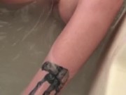 Bath time tease - Screenshot 2 of 16 - Pussy