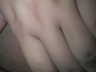  se toca a escondidas en su cuarto Ricas tetas y Vagina grande