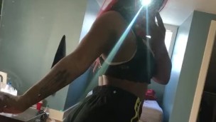 Shake that assss!