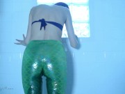 Mermaid's Desperate Lesson About Having Legs - Pee/wetting cosplay fetish Peeing in leggings/tights 14/16