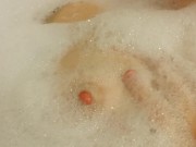 Bubbles - Screenshot 5 of 16 - Bath