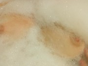 Bubbles - Screenshot 6 of 16 - Taking Bath