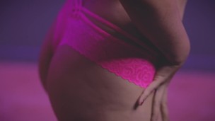 Latina with desire for fun