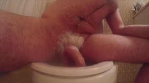 ShavIng my Cock and Balls