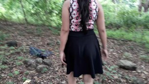 Sexo en el bosque con mi novia, la lleno de leche 