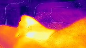 Flir Thermal solo man masturbating