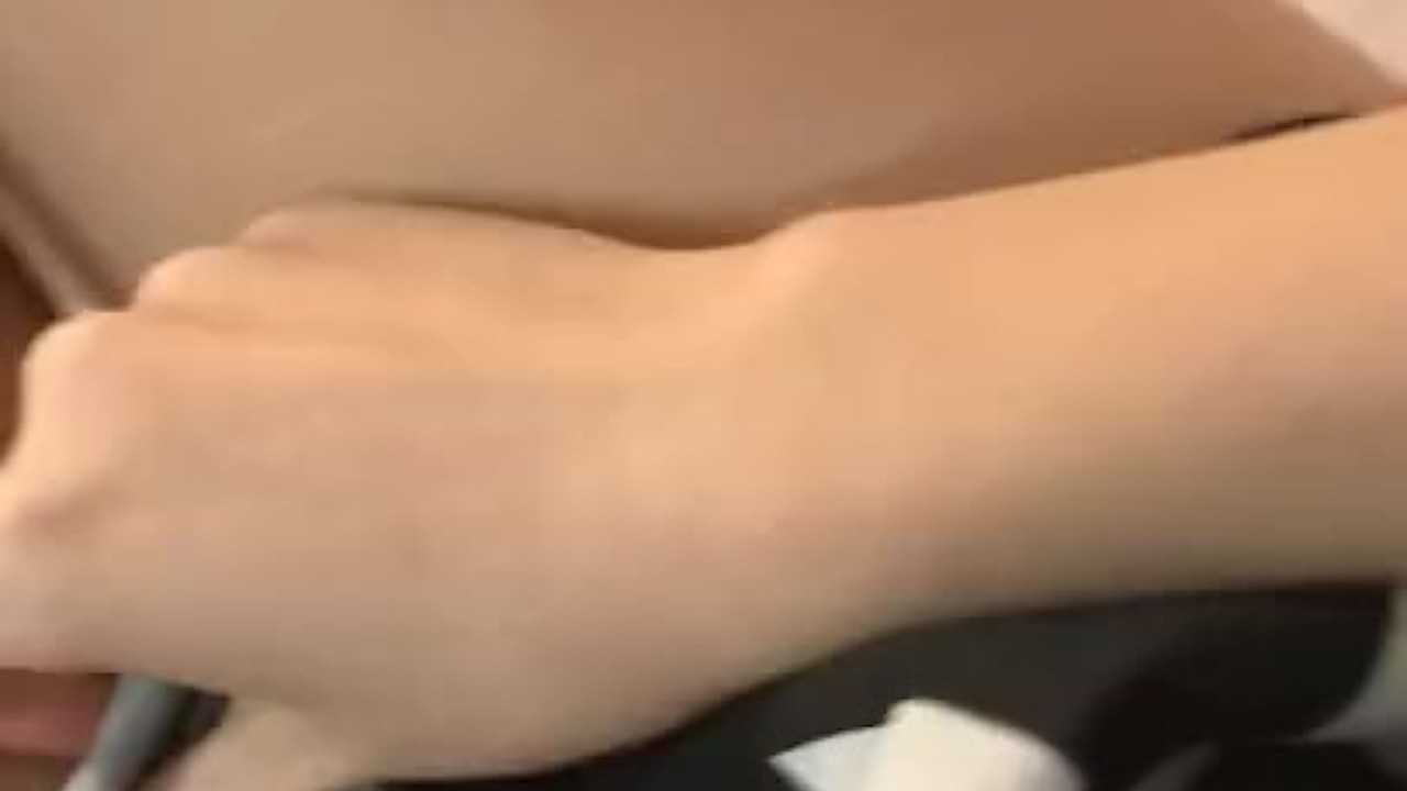 Shy stepSister REFUSES to Show Me Her Pussy But I Rub Her and She Cums Hard - 無料セックスビデオ - RedTube
