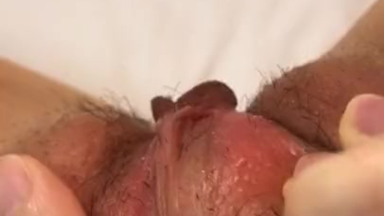 Shy stepSister REFUSES to Show Me Her Pussy But I Rub Her and She Cums Hard - 無料セックスビデオ - RedTube