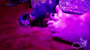 Sexy High-Arched Feet in Heels and Barefoot