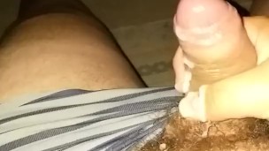 Amateur Jerking Off and Cums