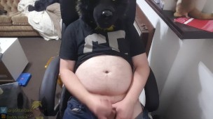 Daddy Jackal wanks his cock at his computer