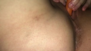 Extremely Tight Amateur Pussy takes Carrot DEEP