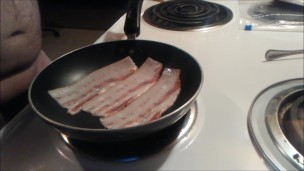 Makin Bangin Bacon Cheddin Burger