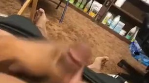 Maturbating until cumshot