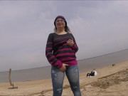 baixinha despida na praia 1/16