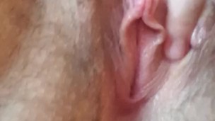Slick fucking hairy pussy - ftm fingerbanging masturbation