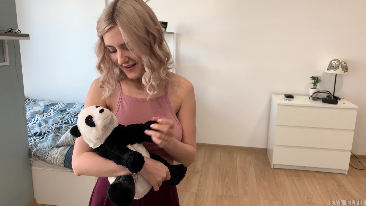 Virgin step sister learns a blowjob on her brother&*39;s dick