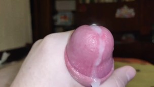 SOLO TWINK CUMS A LOT