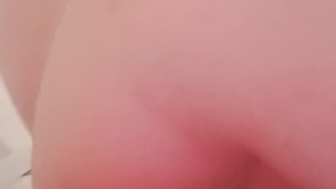 Latina bbw fists her fat pussy for the 1st time