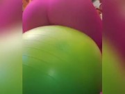 Bouncing Ass On Exercise Ball - Screenshot 1 of 16 - Ass