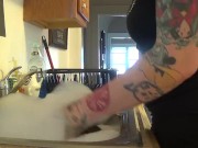 Washing Dishes - Screenshot 1 of 16 - HD
