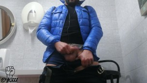 FLASH IN THE FIST PUMP PISSING FRIDAY