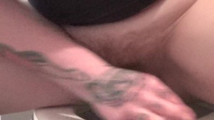 Young Elle Pisses In A Cup, Smells It, & Then Dumps It On Her Ass