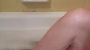 Just some fun in the tub