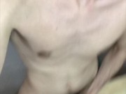 Beau mec prend son pied 11/16