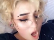 submissive gets soaking from masturbating