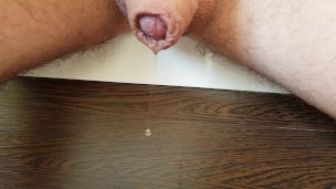 Precum' s strand