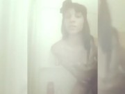 Lil shower play