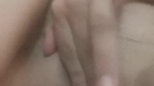 Me masturbo solita en casa