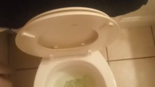 Pissing good